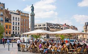 Lille center equipped studio